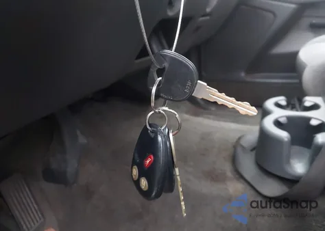 2005 Chevrolet Silverado 1500 Z71 из США, поврежденный, VIN 1GCEK19B05E284721